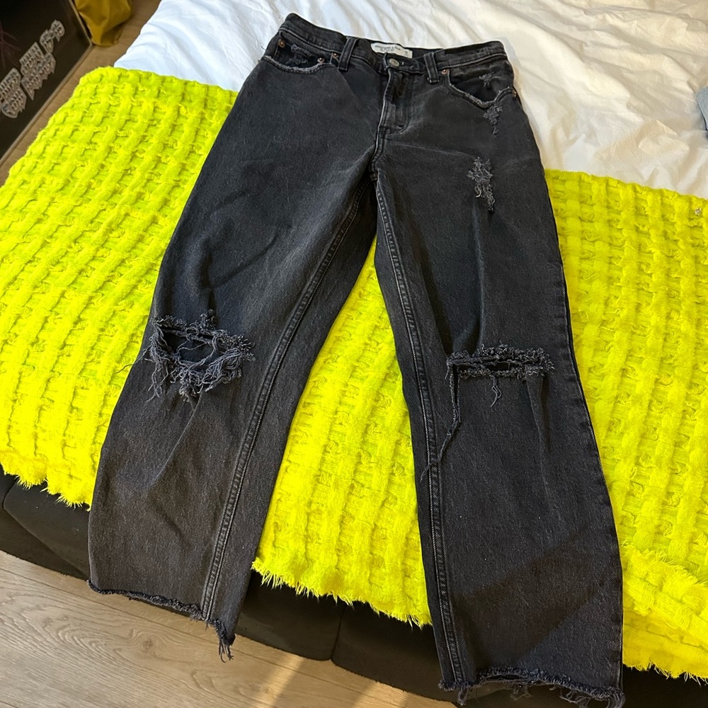 Abercrombie ultra high rise 90s straight jean